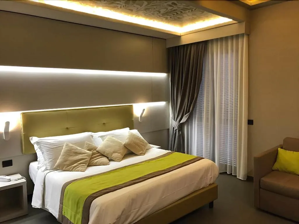Room, Hotel Miramare, Naples