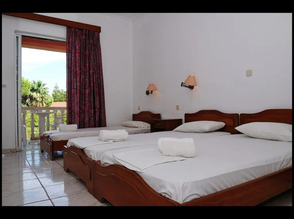 TRIPLE CLASSIC Room, Sydney Greece, Zante