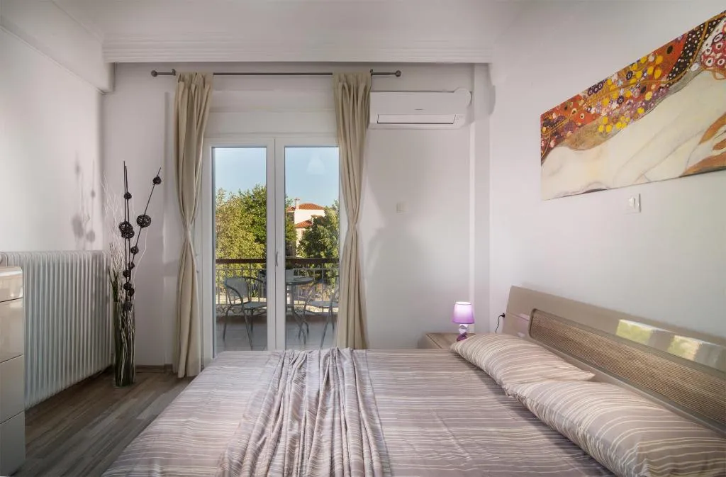 APARTMENT CAPACITY 5 Room, Michalis Apartments, Thessaloniki