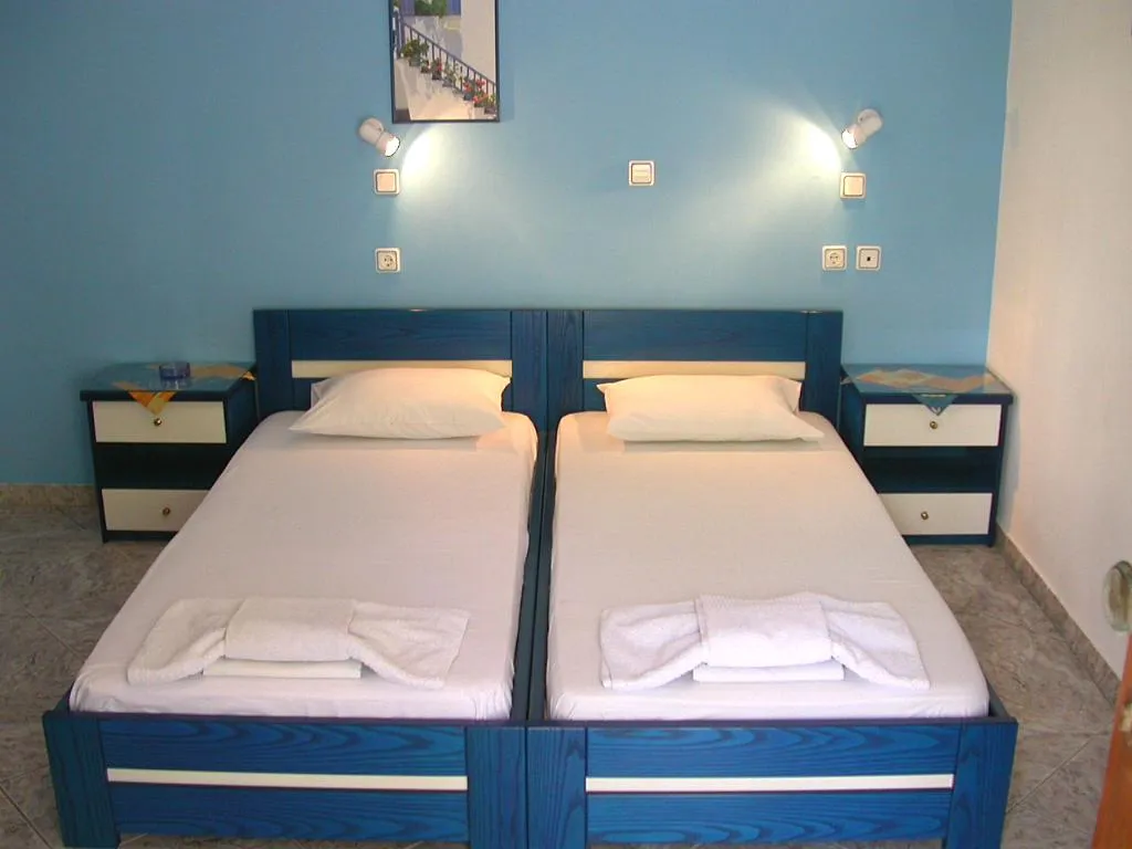 DOUBLE STANDARD Room, Christos Makrinos Rooms, Santorini