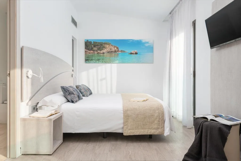 DOUBLE SINGLE USE STANDARD Room, Llaut Boutique Hotel, Majorca