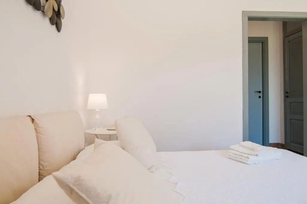 Room, Intalloi, Catania