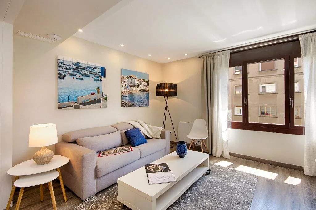 APARTMENT FOUR BEDROOMS Room, Mercedes Heritage Apartments, Barcelona