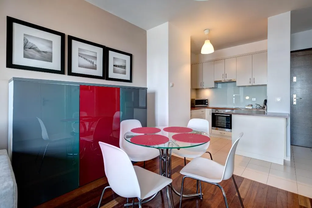 APARTMENT SEA VIEW WITH BALCONY Room, Dom & House - Apartments Sea Towers, Gdansk