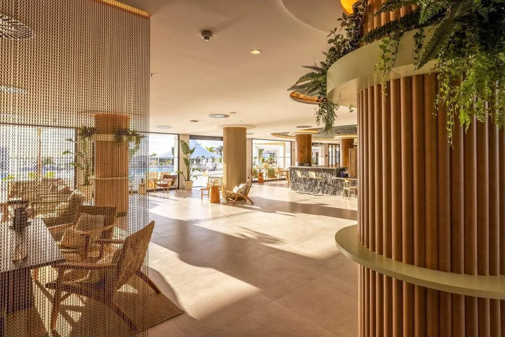 Lobby, Radisson Blu Resort Lanzarote, Lanzarote
