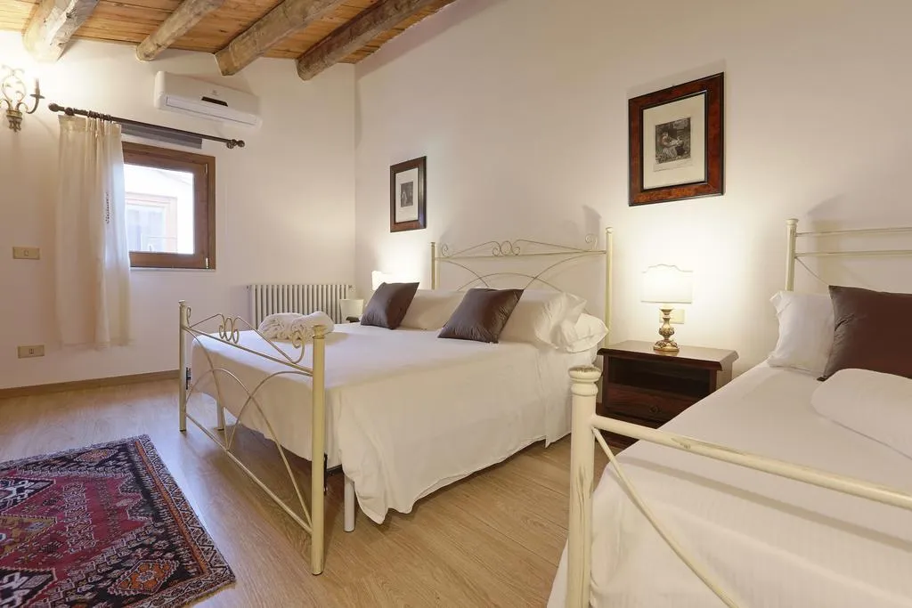 Room, Atenea Luxury Suites, Catania