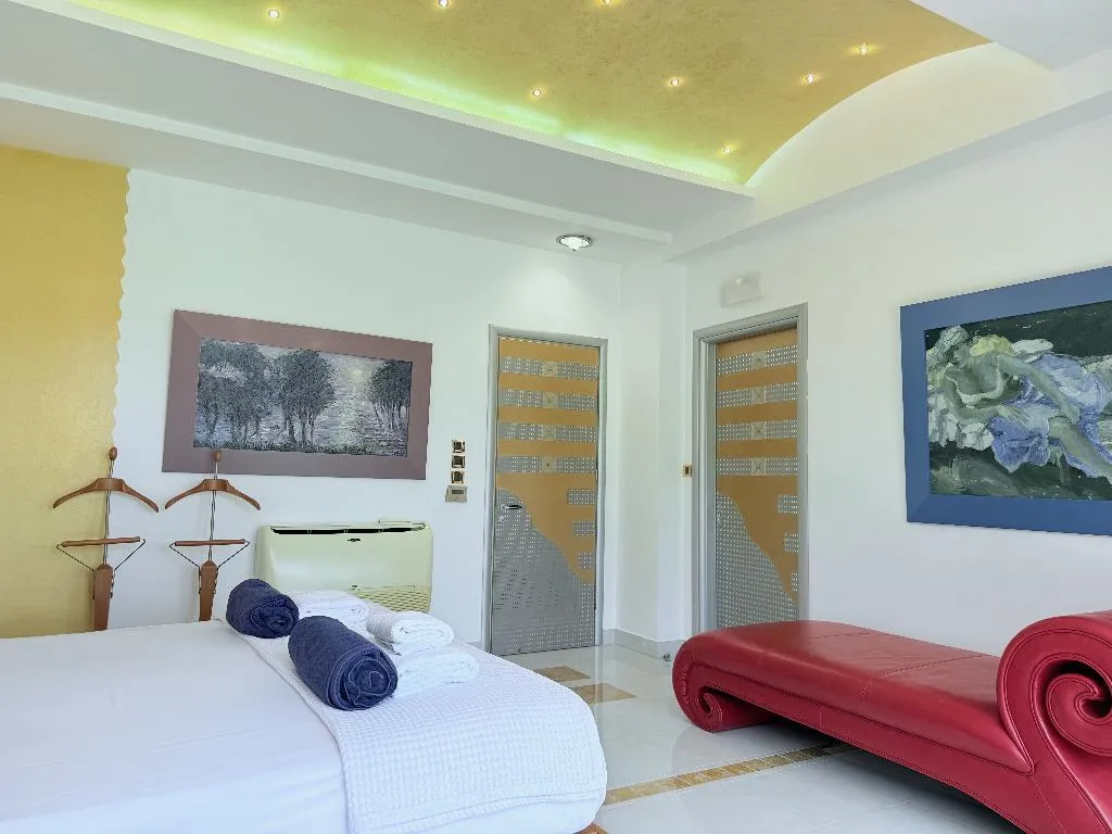 Room, Grande Dame Villa of Rhodes, Rhodes