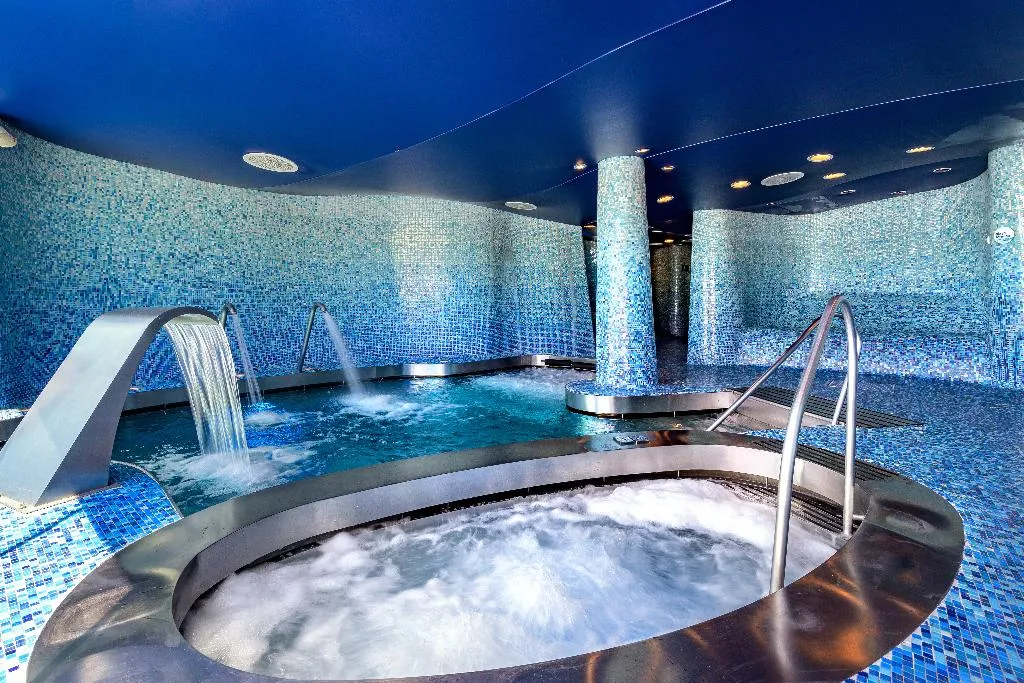 Sports and Entertainment, Santos Las Arenas Balneario Resort, Valencia