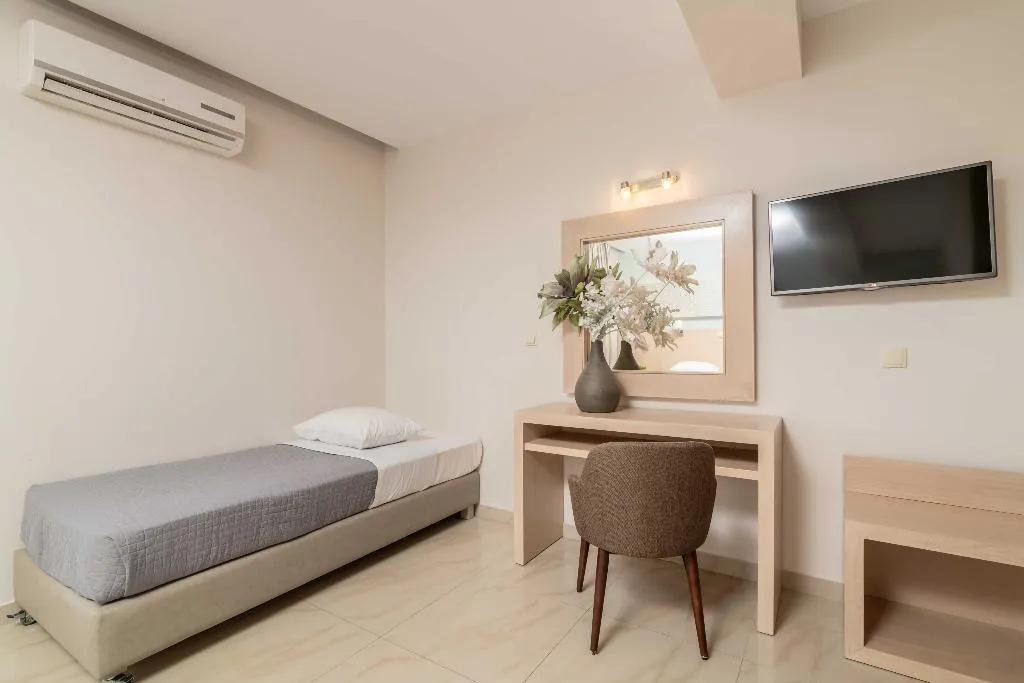 DOUBLE POOL VIEW Room, Karras Hotel, Zante