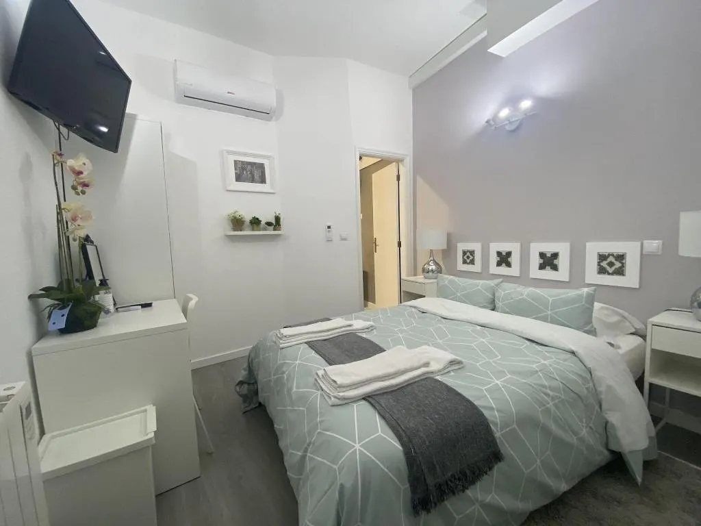 Room, Residencial Triunfo, Porto