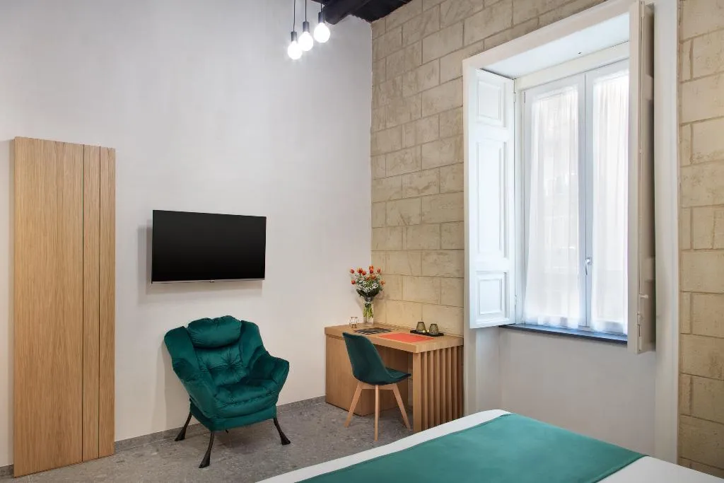 DOUBLE DELUXE Room, Fortunella Suites, Naples