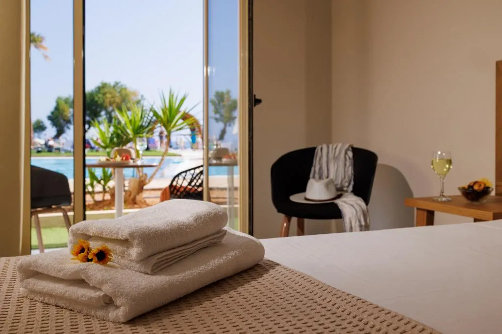 DOUBLE SUPERIOR SEA VIEW Room, Malia Bay Beach Hotel & Bungalows, Crete