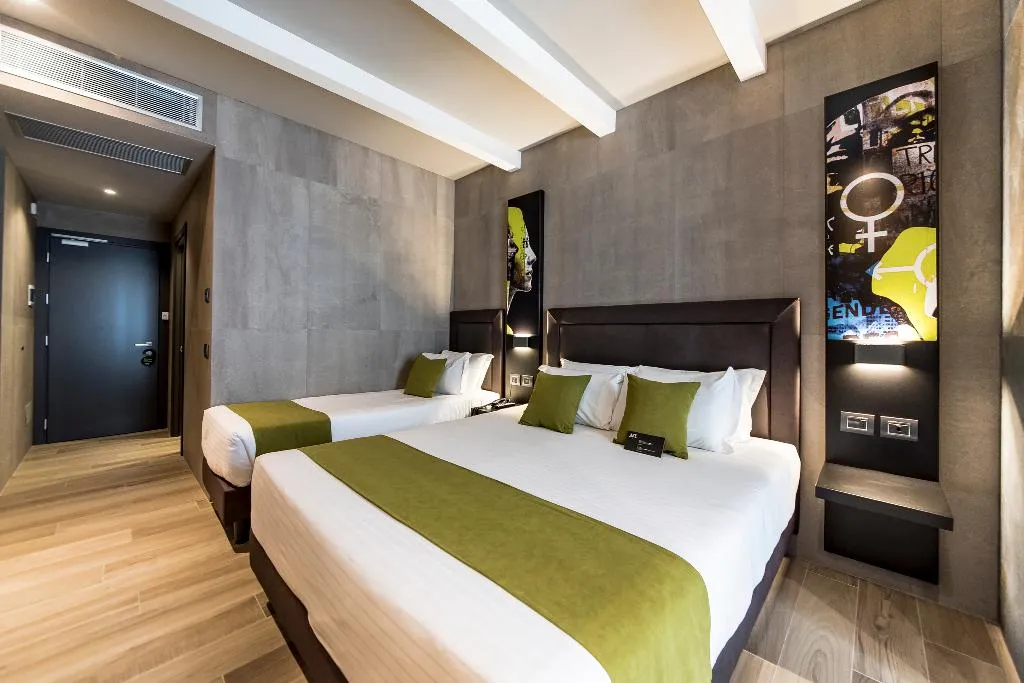 TRIPLE STANDARD Room, Just Hotel Milano, Milan