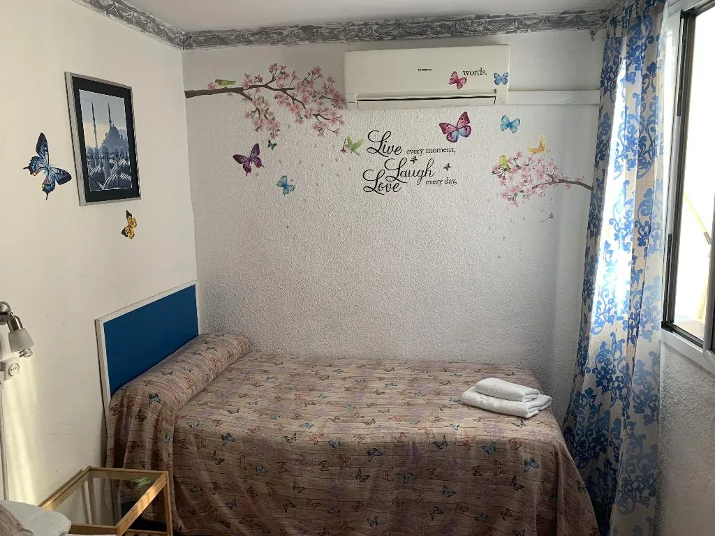 SINGLE STANDARD Room, Pension Giraldilla, Seville