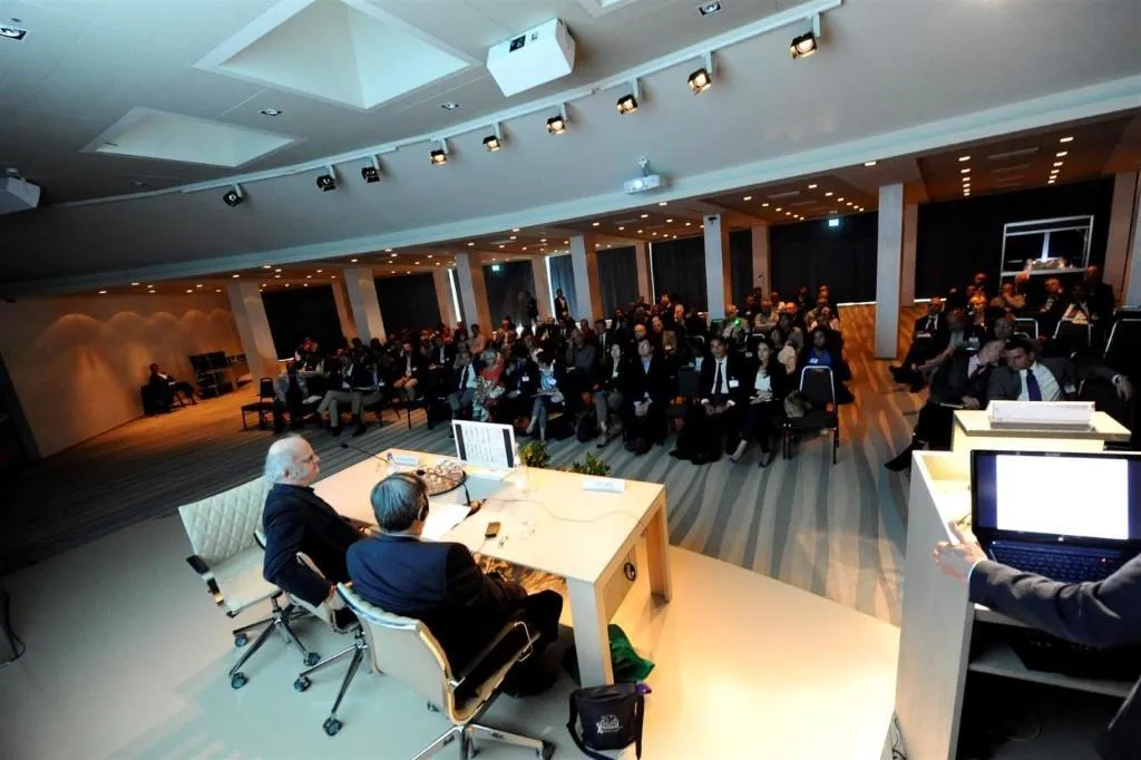 Conferences, Capo Nord, Venice
