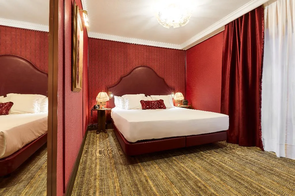 Double or Twin SUPERIOR Room, España Ocean Drive Newly Renovated, Barcelona