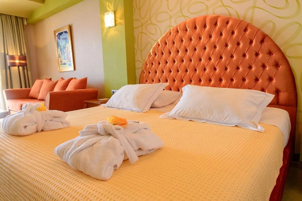 Room, Odyssey, Kefallinia