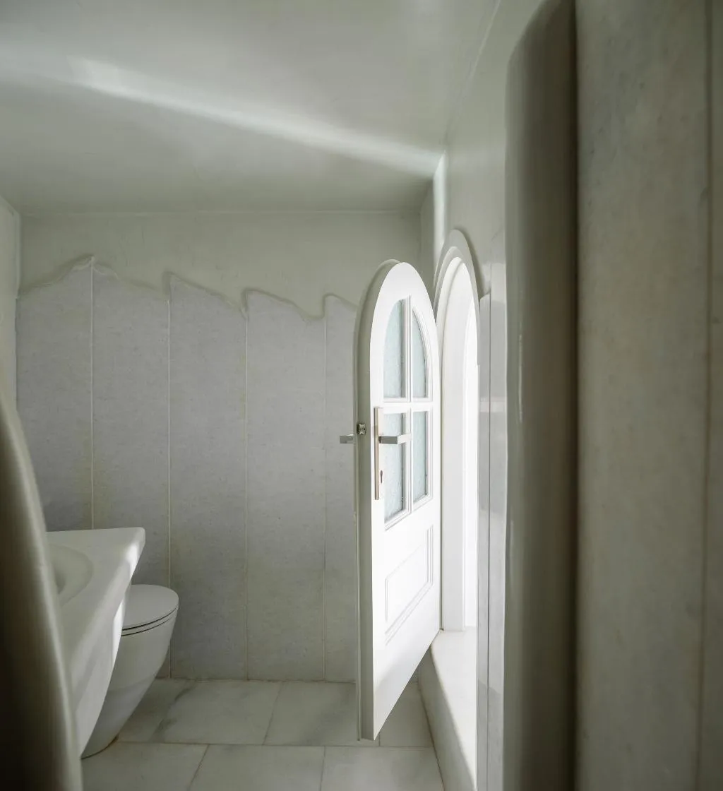 JUNIOR SUITE WITH JACUZZI WITH VIEWS Room, Nefeles Luxury Suites, Santorini