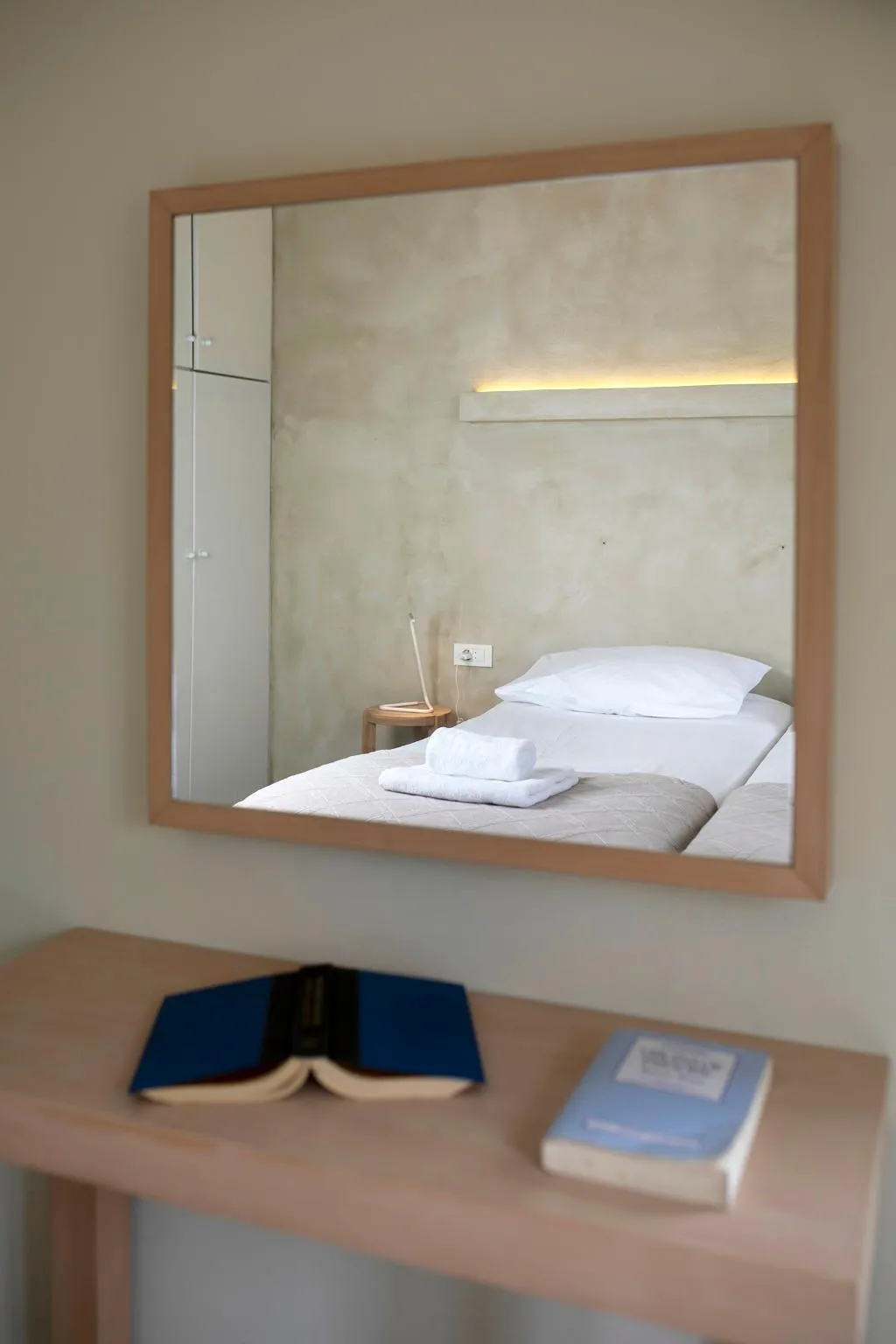 Room, Elma's Dream Apartments, Crete