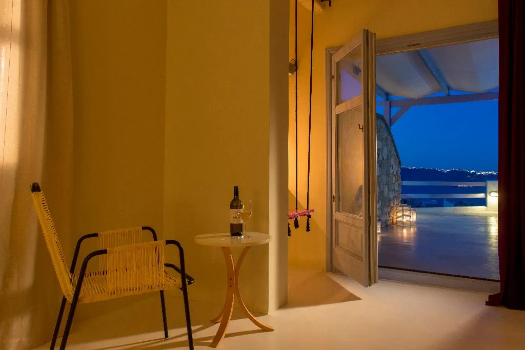 FAMILY ROOM PREMIUM Room, Earino Suites and Villas, Santorini