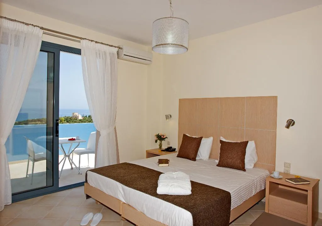 VILLA WITH PRIVATE POOL Room, Carme Villas, Crete