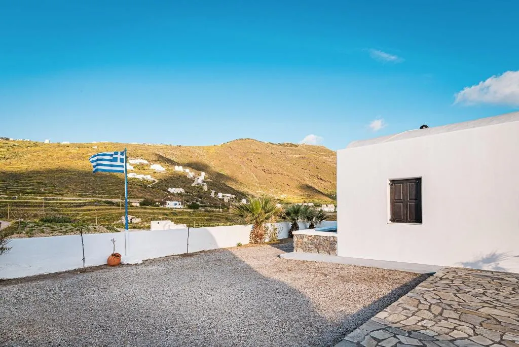 Room, Agia Irini, Santorini