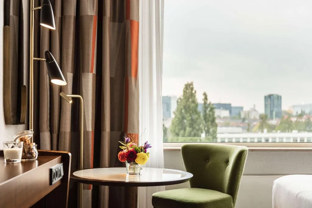 Room, Hilton Amsterdam, Amsterdam