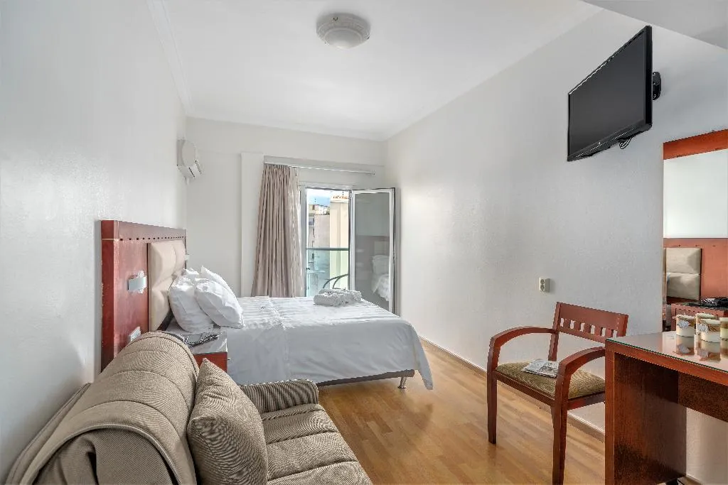TRIPLE WITH BALCONY Room, Attalos Hotel, Athens