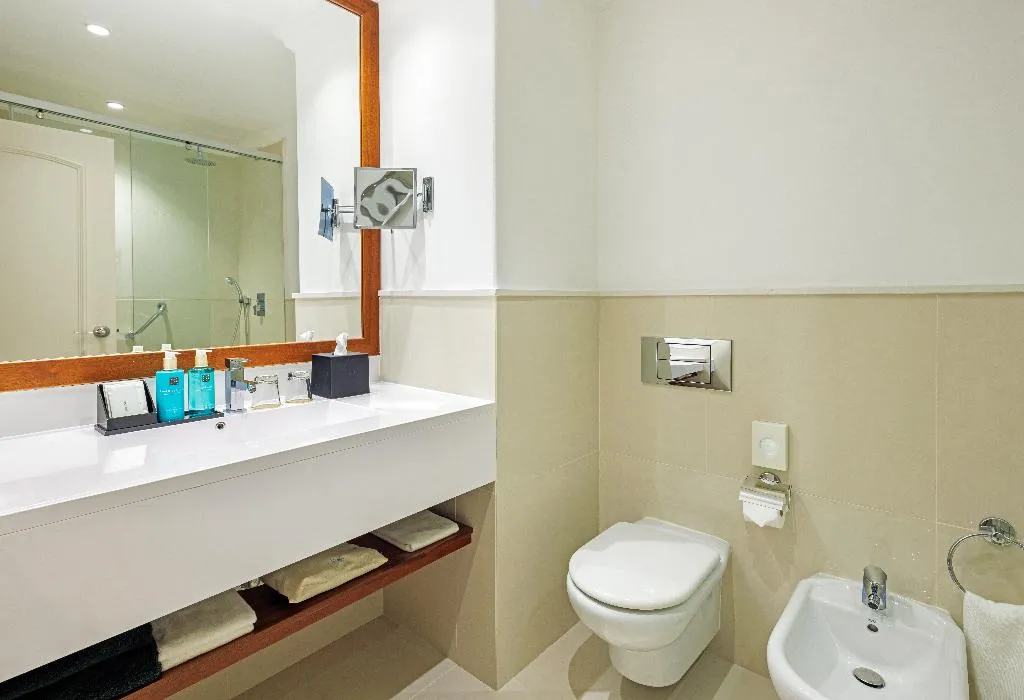 Double or Twin PARTIAL OCEAN VIEW Room, PortoBay Blue Ocean, Algarve