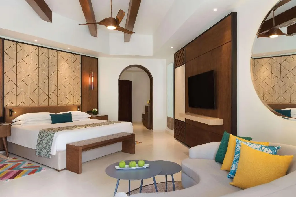 JUNIOR SUITE KING SIZE BED Room, Hyatt Vivid Playa Del Carmen - Adults Only, Playa Del Carmen