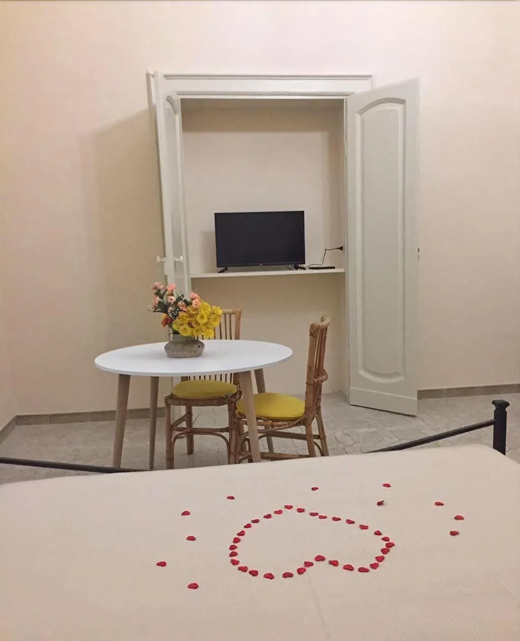 Room, B&B Catoledo, Naples