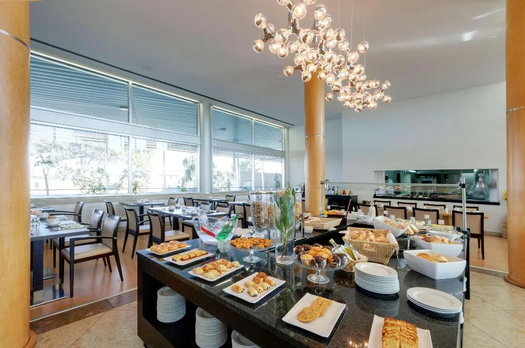 Restaurant, Tryp Porto Expo Hotel, Porto