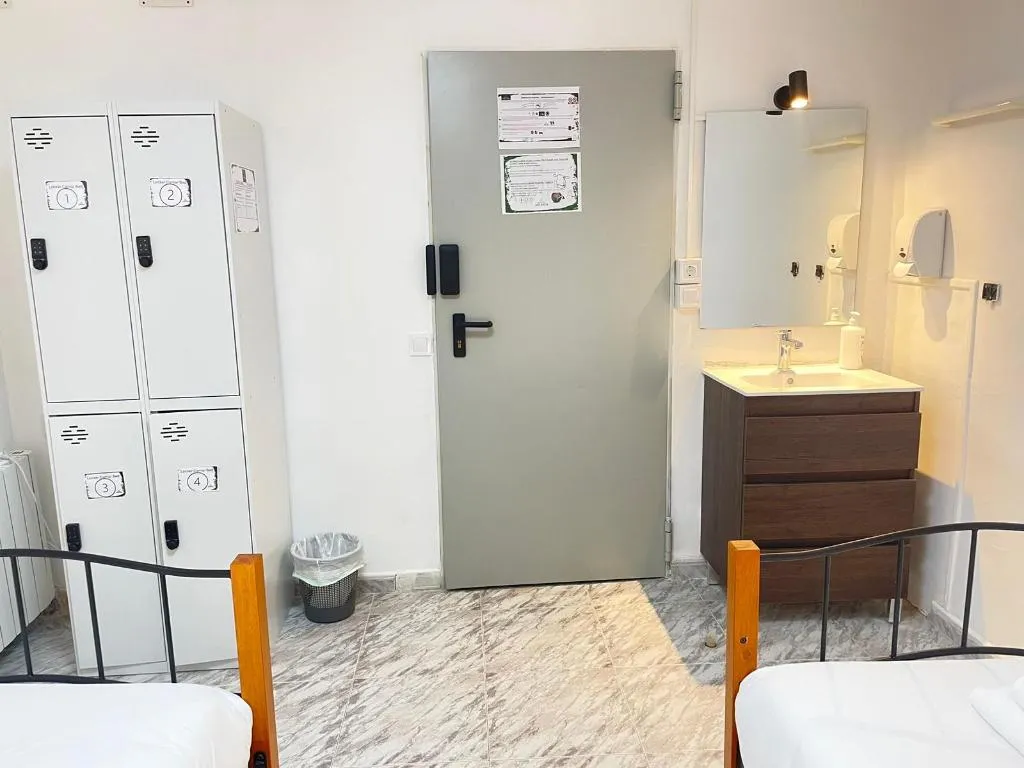 Double or Twin Shared external bathroom Room, Hotel Arganda, Madrid