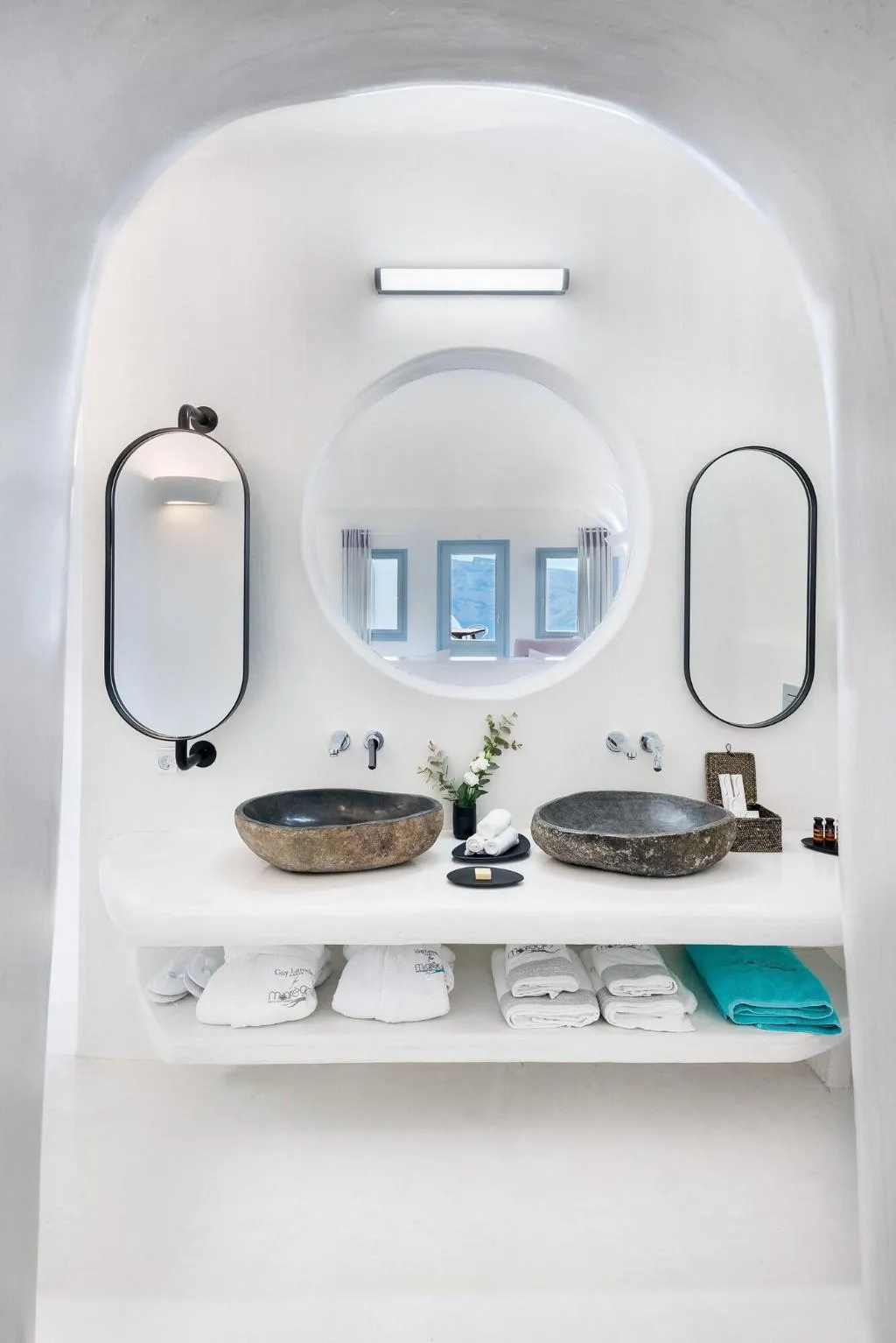 Room, Maregio Suites, Santorini