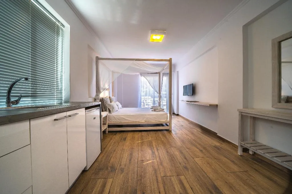 STUDIO SUPERIOR Room, Porto Kalamaki, Crete