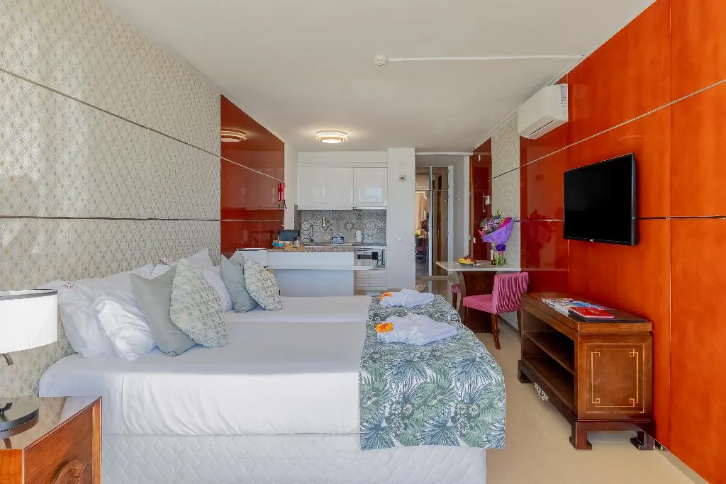 JUNIOR SUITE DELUXE Room, Monicca Collection Suites & Residences, Algarve