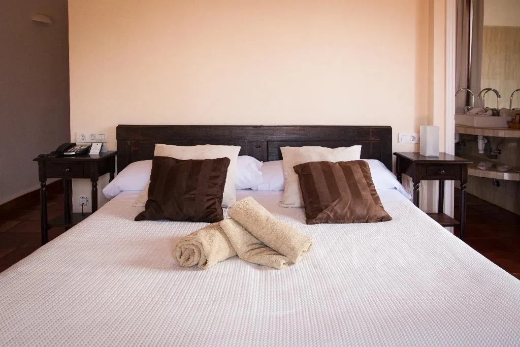 Room, Es Lloquet-The Secret Place, Majorca