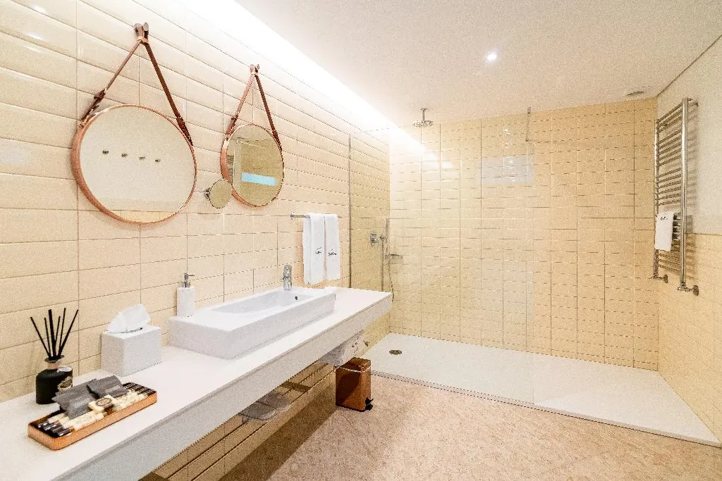 BUNGALOW STANDARD Room, Rinoterra Minho, Porto