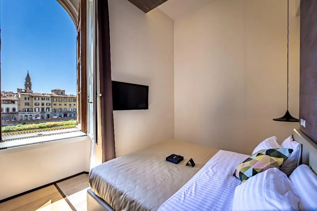 SUITE RIVER VIEW Room, Palazzo Alfieri, Florence