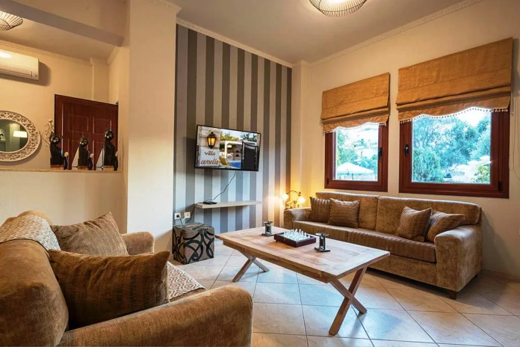 VILLA FOUR BEDROOMS WITH PRIVATE POOL Room, Villa Camellia, Crete
