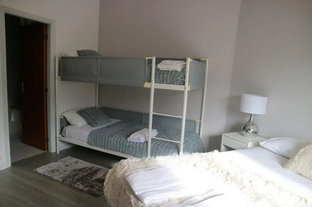 Room, Residencial Triunfo, Porto