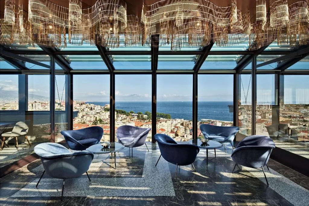 Bar, de Bonart Naples-Curio Collection by Hilton, Naples