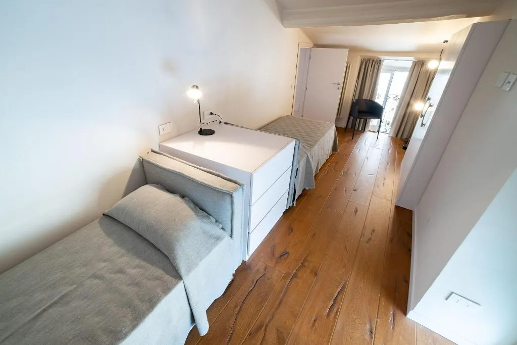 Room, Le Stanze Degli Amidei, Florence