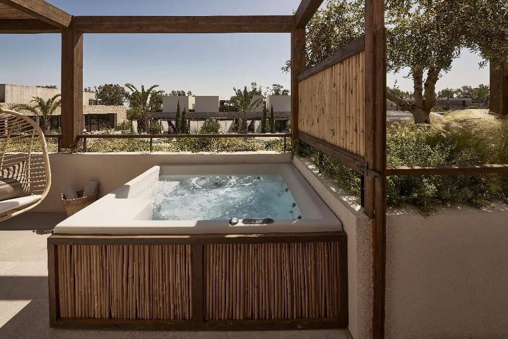 JUNIOR SUITE WITH JACUZZI Room, Theros All Suite Hotel, Kos