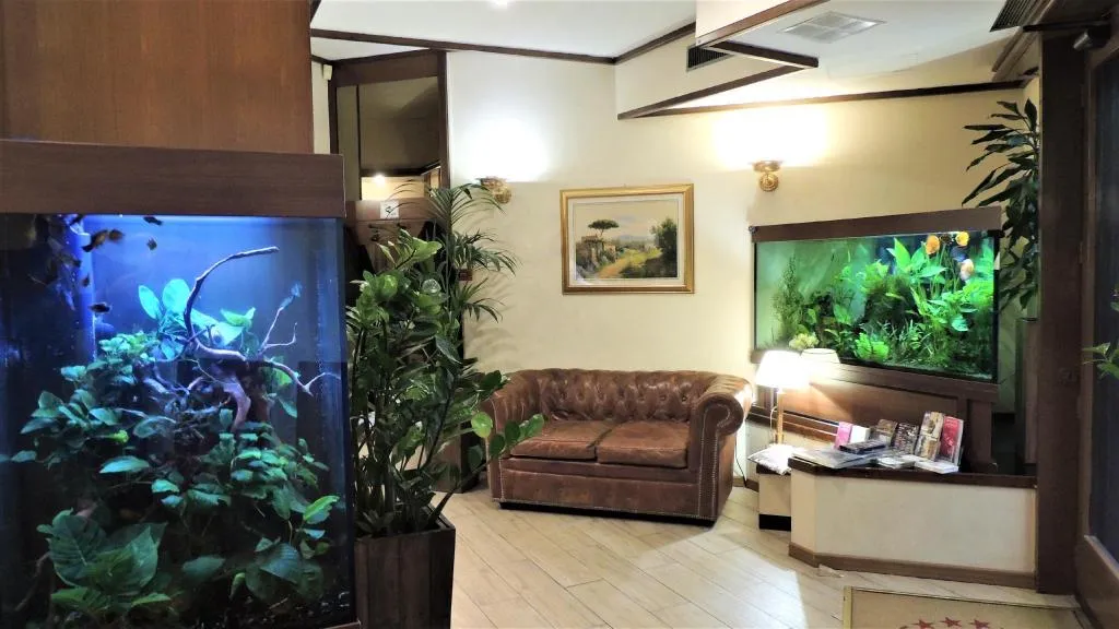 Lobby, Accursio, Milan
