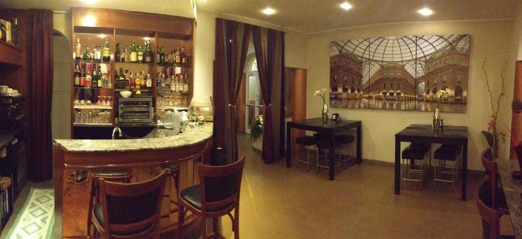 Bar, Hotel Aspromonte, Milan