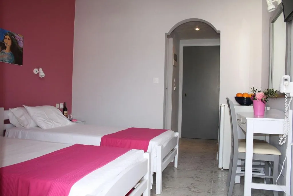 Room, Nereides, Crete