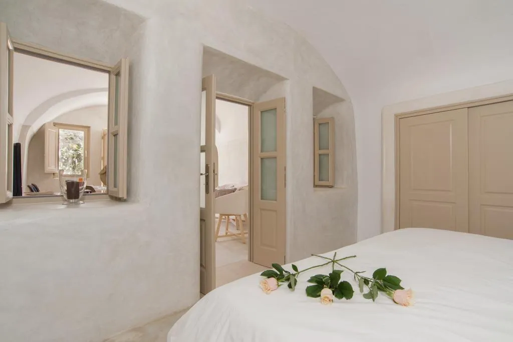 HOME STANDARD Room, Lagadi Suites, Santorini