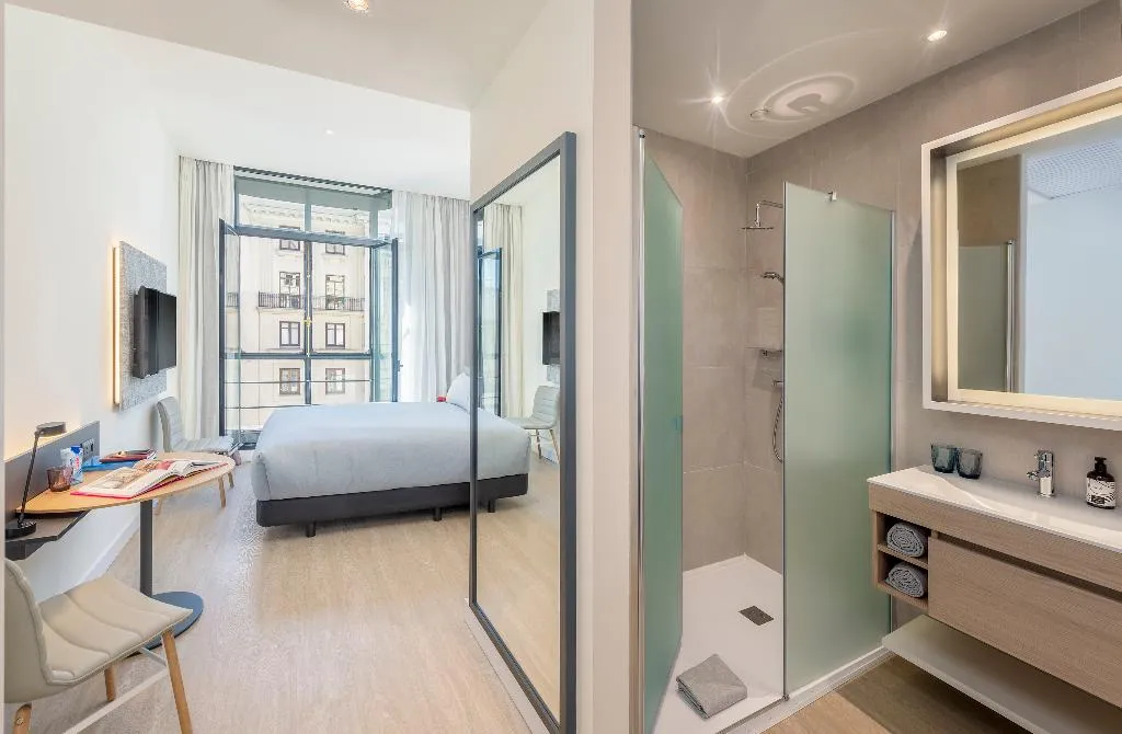 TOWNHOME CONNECTING ROOM Room, Innside Madrid Gran Via, Madrid