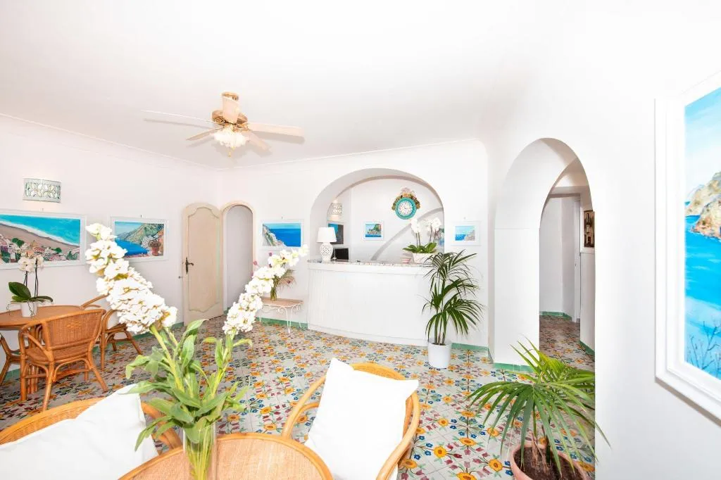Lobby, Pensione Casa Guadagno, Naples